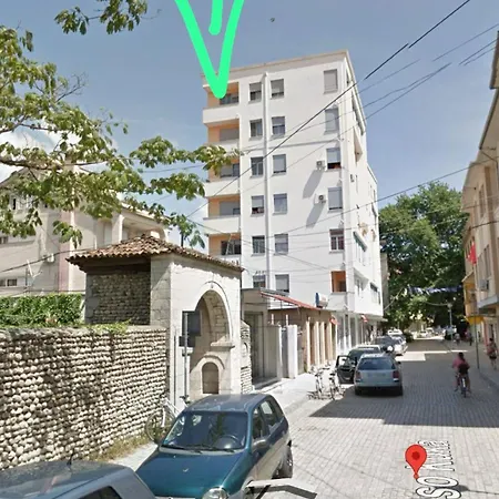 Center *