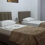 Center Apartment *