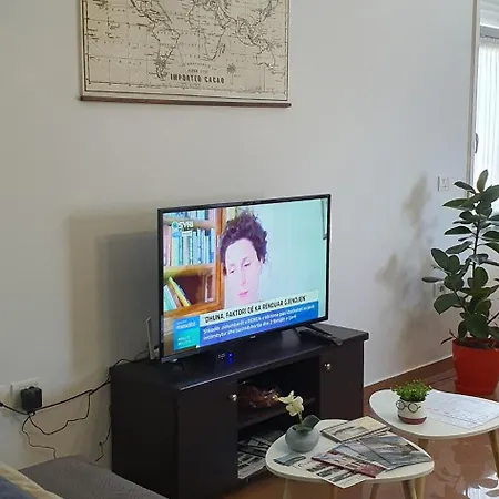 Center Apartment *
